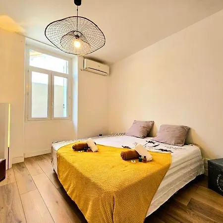 Apartment L'artiste-coeur De Ville-clim Nimes